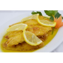 Pollo con salsa de limón